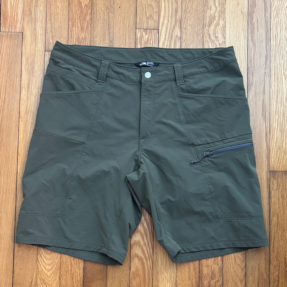 The North Face Men's Dark Green Cargo Shorts